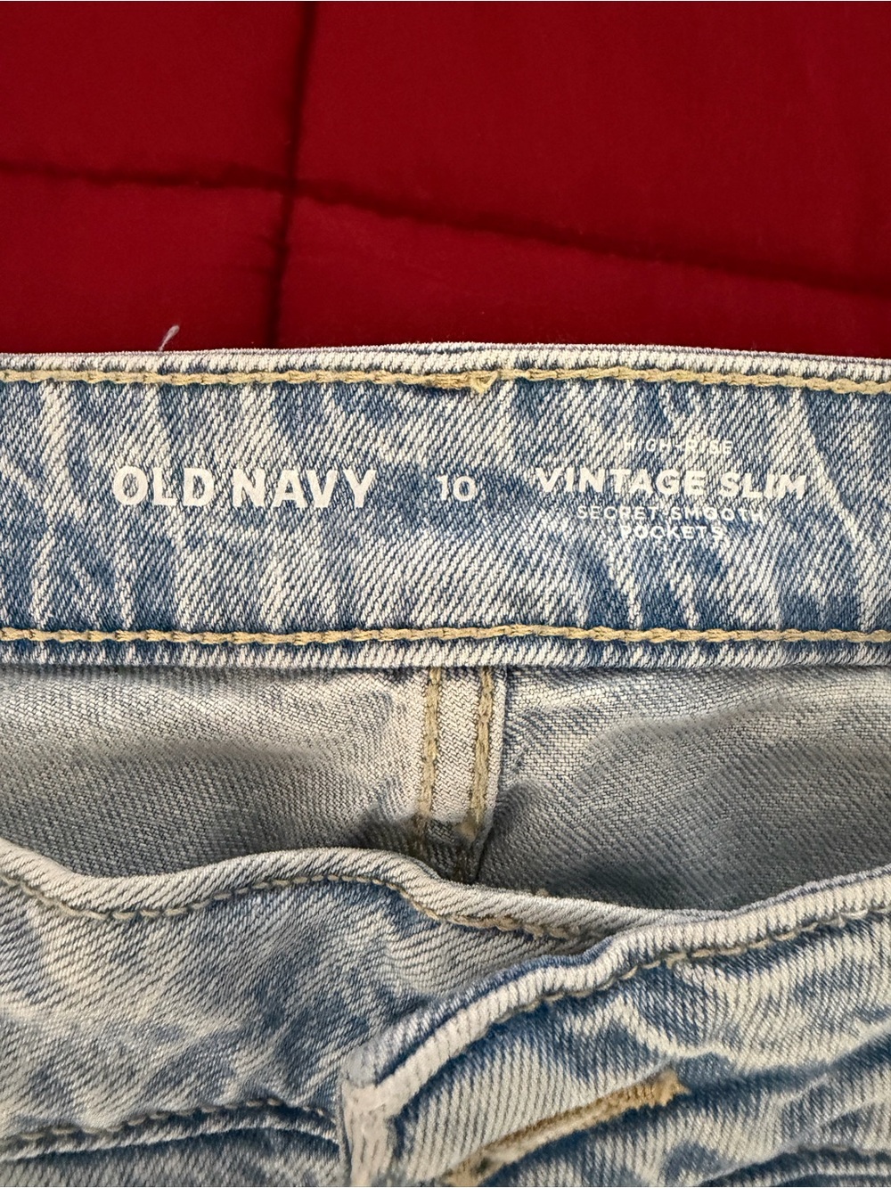 Old Navy Light Blue Vintage Slim Jeans women size 10